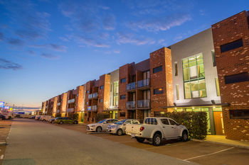 Best Western Plus Ascot Serviced Apartments - Foster Accommodation 1