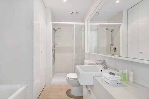 MJ Shortstay Whiteman St Apartments - Foster Accommodation 0
