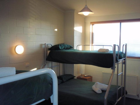 Alpine Heights 04 - Foster Accommodation 3