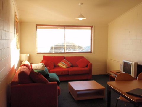 Alpine Heights 04 - Foster Accommodation 2