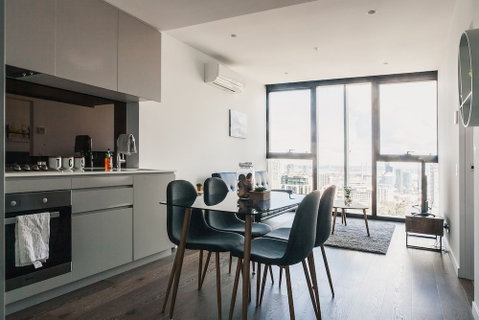 Victoria One Suites - Foster Accommodation 4