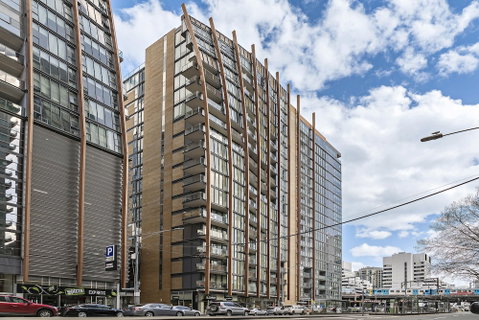 Ella, 1BDR Melbourne Apartment - Foster Accommodation 0