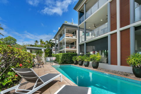 Beachfront Apartment With Ocean View - 4 - Foster Accommodation 1
