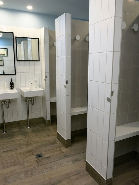 Stoke Beach House - Foster Accommodation 4