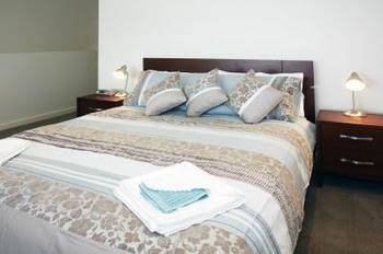 Harbour Views - Foster Accommodation 0