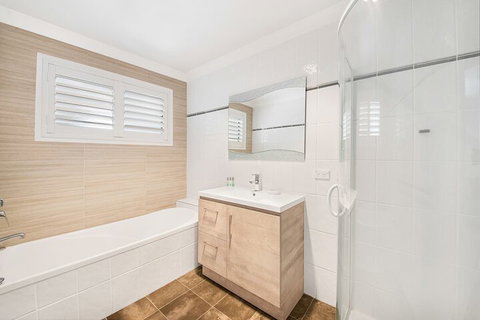 Forresters Beach Bed & Breakfast - Foster Accommodation 7