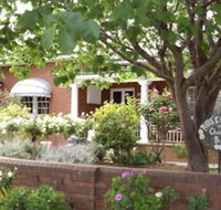 Rose Garden on Church BnB - Foster Accommodation