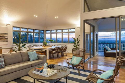 Vantage Over Byron - Foster Accommodation 2