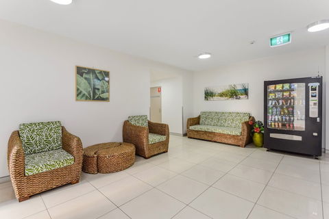 Redvue Apartments - Foster Accommodation 3
