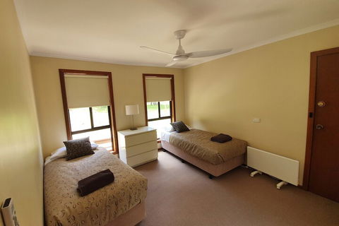 Annies Holiday Units - Foster Accommodation 5