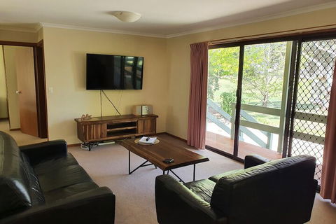 Annies Holiday Units - Foster Accommodation 7