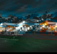 Clyde View Holiday Park - Foster Accommodation