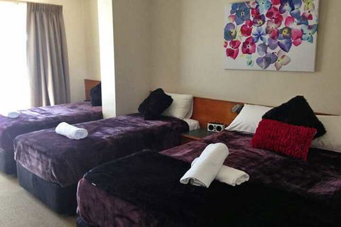 Abbotsleigh Motor Inn - Foster Accommodation 5
