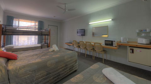 Alluna Motel - Foster Accommodation 5