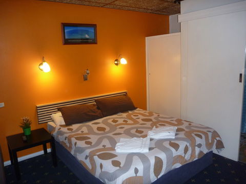 Adelaide Travellers Inn - Hostel - Foster Accommodation 4