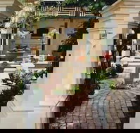 Water Bay Villa Bed and Breakfast - Foster Accommodation