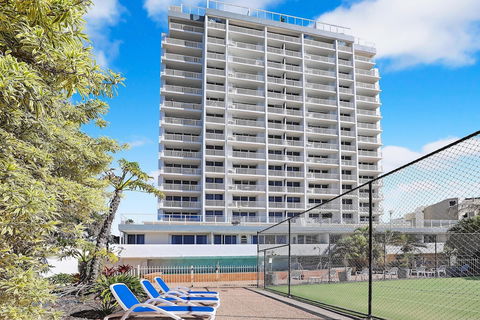 Elouera Tower Beachfront Apartments - Foster Accommodation 0