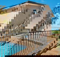 Lennox Head Beachfront Apartments - Foster Accommodation