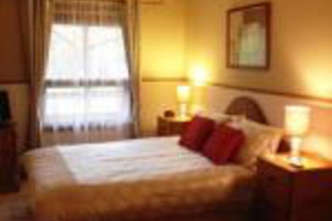 Southern Vales Bed & Breakfast - Foster Accommodation 0