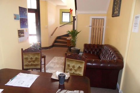 31 On The Terrace - Foster Accommodation 2