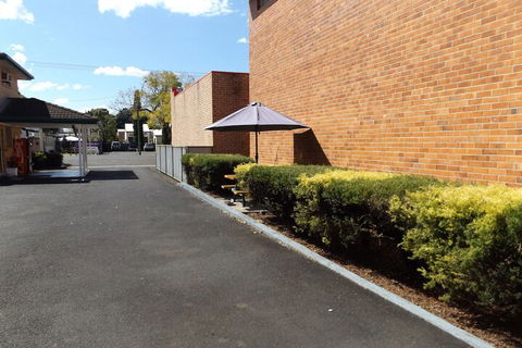Civic Motel - Foster Accommodation 5