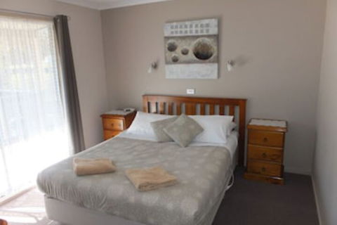 Lakes Entrance Country Cottages - Foster Accommodation 0