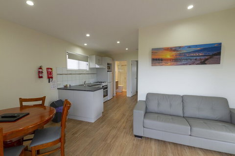 Gum Tree Caravan Park - Foster Accommodation 6