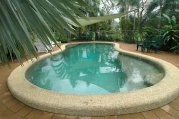 Hibiscus Lodge Bed & Breakfast - Foster Accommodation 0
