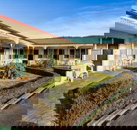 Wintersun Gardens Motel