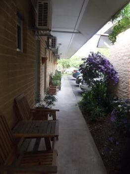 Corlette Palms Motor Inn - Foster Accommodation 4