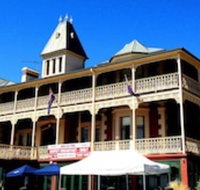 Grand Pacific Hotel - Foster Accommodation