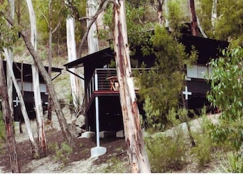 Qdos Arts - Foster Accommodation 0