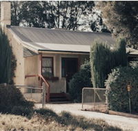 Trinity Cottage - Foster Accommodation