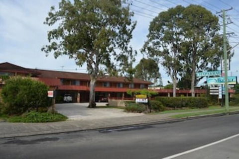 Chaparral Motel - Foster Accommodation 2