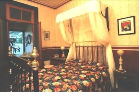 Sirens Bed & Breakfast - Foster Accommodation 7
