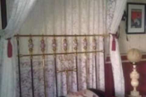 Sirens Bed & Breakfast - Foster Accommodation 6