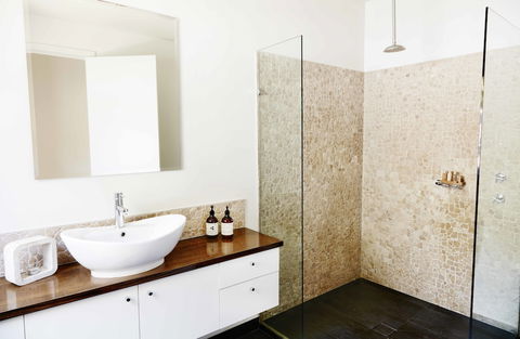 Polperro Villas - Foster Accommodation 0