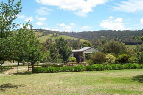 Yarra Glen Bed & Breakfast - Foster Accommodation 4