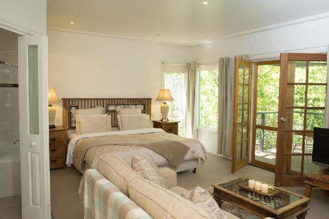 Valley Guest House - Foster Accommodation 4