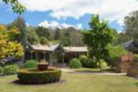 Valley Guest House - Foster Accommodation 0