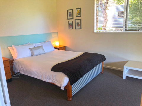 Valley Farm Vineyard Cottages - Foster Accommodation 5