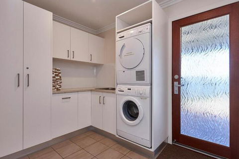 Esperance Landing - Foster Accommodation 4