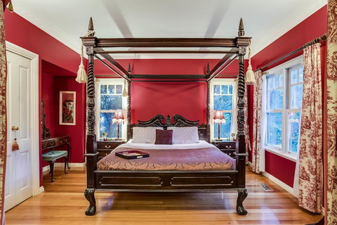 Gatehouse Cottage At Merrow Cottages - Mt Dandenong - Foster Accommodation 6