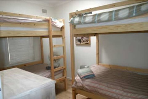 Culburra Beach House - Foster Accommodation 3