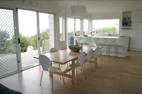 Culburra Beach House - Foster Accommodation 0