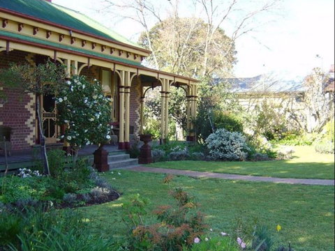 Tara House Bed & Breakfast - Foster Accommodation 2