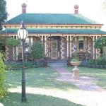 Tara House Bed & Breakfast - Foster Accommodation 0
