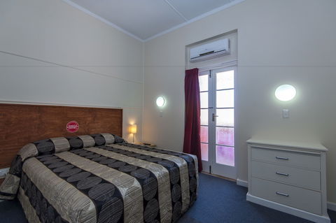 North Gregory Hotel - Foster Accommodation 5