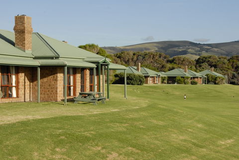 Apollo Bay Cottages - Foster Accommodation 2
