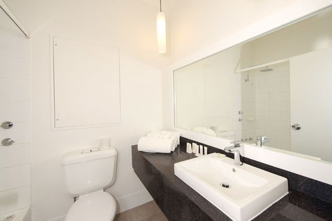 CKS Sydney Airport Hotel - Foster Accommodation 5
